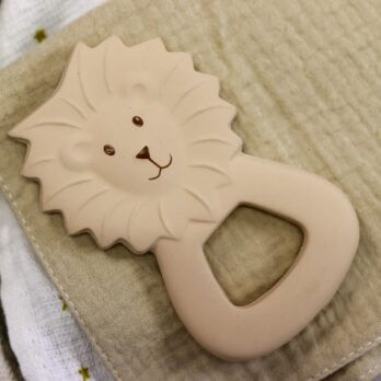 anneau de dentition en forme de lion en caoutchouc naturel