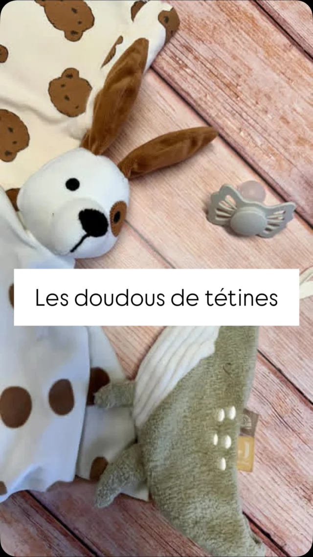Doudous de tétine : trop mignons… mais quel impact sur la bouche de bébé ? 🧸🦷

On les adore, ces petits doudous accrochés aux tétines ! Mais est-ce que vous avez déjà réfléchi à leur poids et à ce que ça change pour la bouche de votre bébé ?

👉 Aujourd’hui, je vous montre concrètement comment le poids d’un doudou influence la position de la tétine en bouche.

🔍 D’abord, je pèse les doudous pour voir leur poids réel.
🍼 Ensuite, je prends une tétine @frigg_official seule en bouche pour observer sa position naturelle.
🧸 Puis, j’ajoute un petit doudou et on regarde ensemble ce que ça change… et déjà, on voit que ça commence à tirer sur les joues !

💡 À votre avis, est-ce que ça joue sur la succion et le développement bucco-dentaire ? La suite dans la partie 2 !  #hygiènedentaire #bébé #tétine #prévention #santébuccodentaire #frigg #parent #dentiste #orthodontie